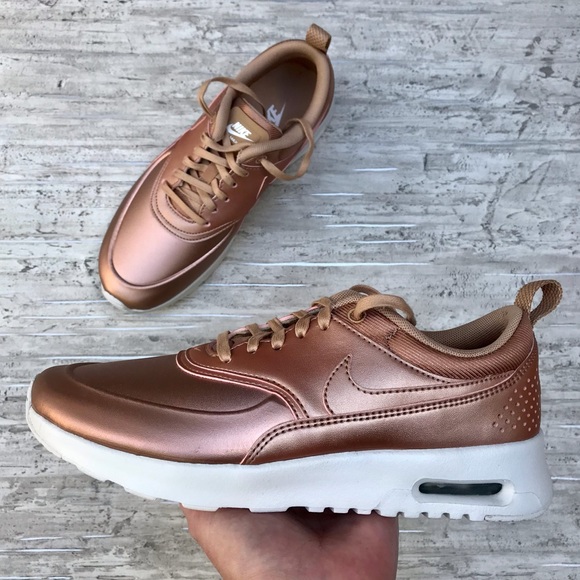 Nike Air Max Thea SE Metallic Red Bronze - Picture 2 of 16